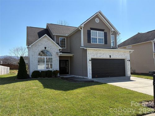 89 Woodfern Rd, Fletcher, NC, 28732-7795 | Card Image