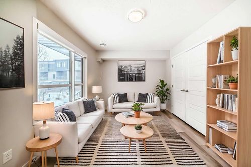 136-42 Cranbrook Gardens Se, Calgary, AB, T3M3N9 | Card Image