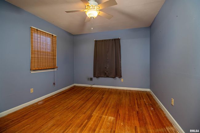 532 Meadowview Dr, House other with 4 bedrooms, 2 bathrooms and null parking in Clinton IA | Image 14