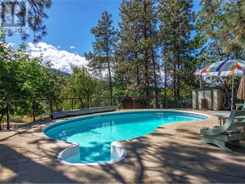 1324 Peachcliff Dr, Okanagan Falls, BC, V0H1R1 | Card Image