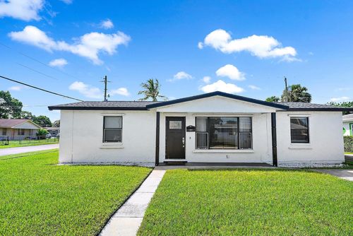 1301 W 26th St, Riviera Beach, FL, 33404-4154 | Card Image