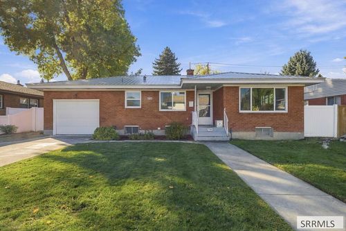 798 7th St, Idaho Falls, ID, 83401-4960 | Card Image