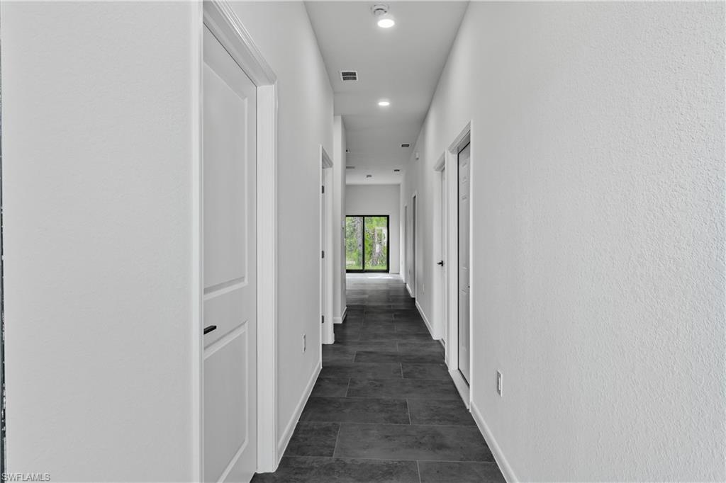 Residential Lease in LEHIGH ACRES 4