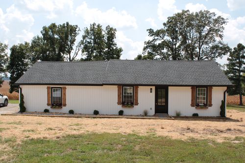 8285 Pilot Rock Rd, Hopkinsville, KY, 42240-9516 | Card Image