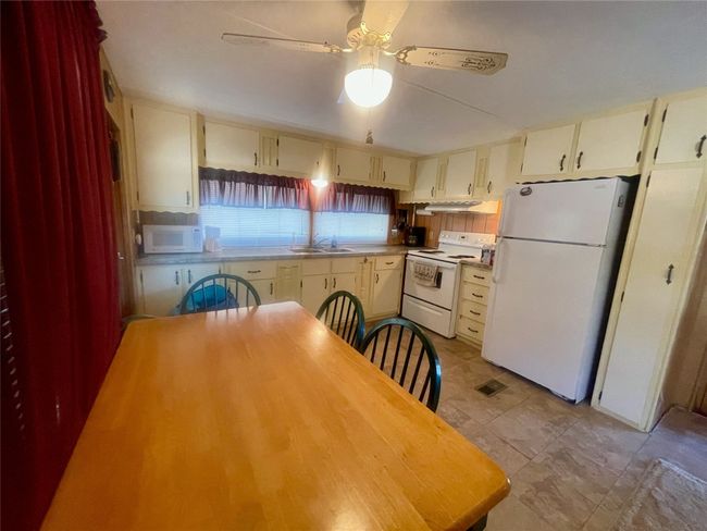 UNIT-41 - 4705 Fox Hollow Rd, House other with 3 bedrooms, 2 bathrooms and null parking in Graham TX | Image 6