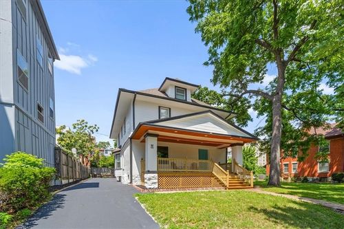 3538 Wyandotte St, Kansas City, MO, 64111-2018 | Card Image