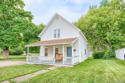 218 New St, Clio, MI, 48420-1320 | Card Image