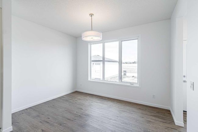 183 Knight Avenue, Home with 3 bedrooms, 2 bathrooms and 2 parking in Crossfield AB | Image 10