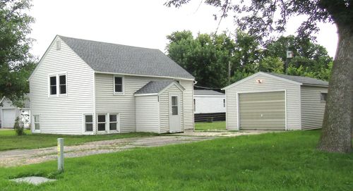 432 S Munsterman St, Appleton, MN, 56208-2608 | Card Image