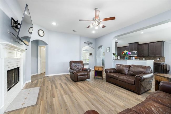 923 Lake View Dr, House other with 4 bedrooms, 2 bathrooms and 2 parking in Montgomery TX | Image 14