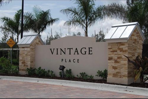 7022 Nw 102nd Pl, Doral, FL, 33178-3235 | Card Image