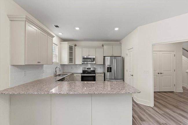 11-Kitchen | Image 11