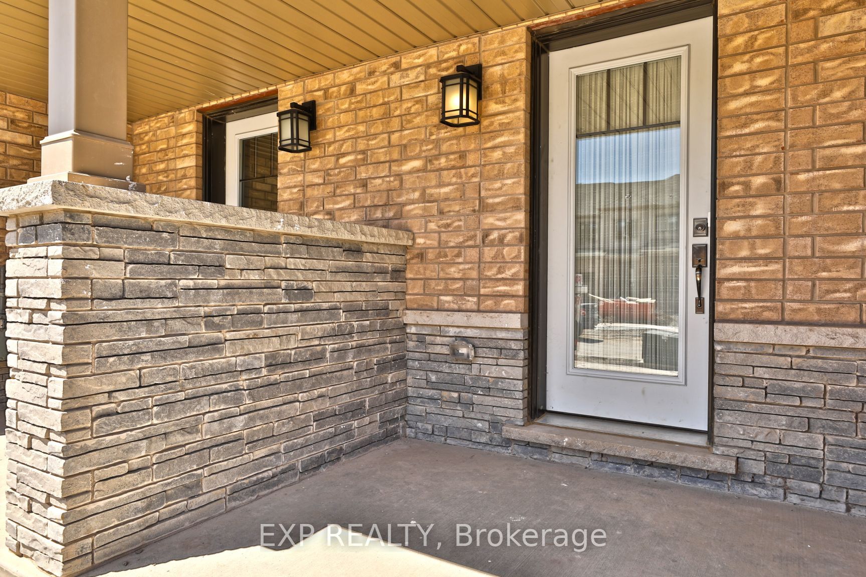 Residential Lease in Hamilton 3