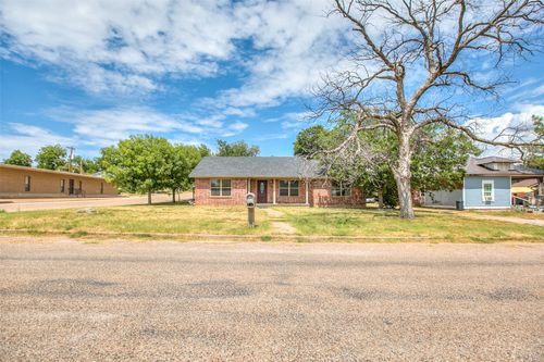 508 N 6th St, Ballinger, TX, 76821-4834 | Card Image