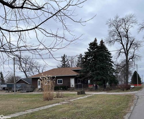 63 Fisher St W, Dougherty, IA, 50433-5015 | Card Image