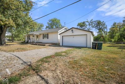 937 N Bellaire Avenue, House other with 2 bedrooms, 1 bathrooms and null parking in Muncie IN | Image 2