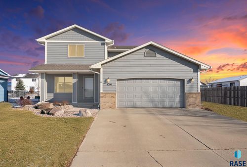 1006 Ash Grove St, Harrisburg, SD, 57032-2218 | Card Image