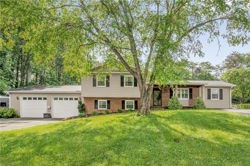 213 Turkey Hill Dr, King, NC, 27021-9756 | Card Image