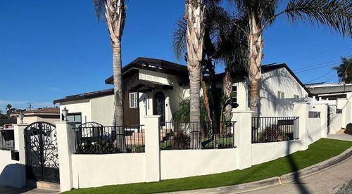 823 Gwen St, San Diego, CA, 92114-6219 | Card Image