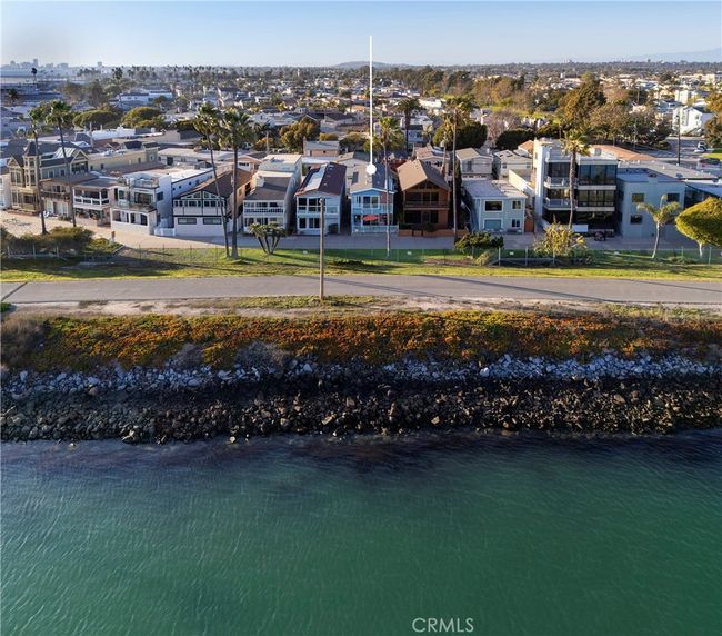 1627 Seal Way, House other with 3 bedrooms, 4 bathrooms and 4 parking in Seal Beach CA | Image 25