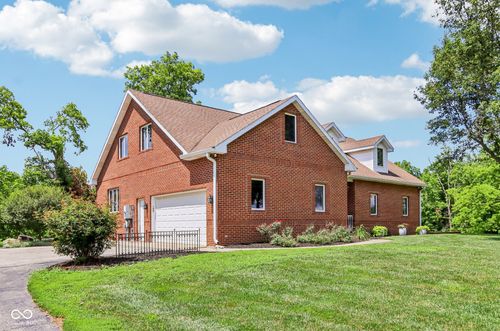 11000 W River Valley Rd, Yorktown, IN, 47396-9212 | Card Image