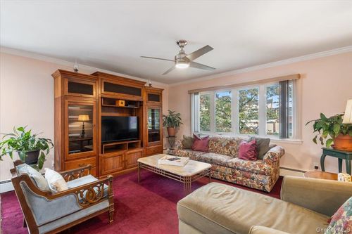 548 S 9th Ave, Mount Vernon, NY, 10550-4319 | Card Image