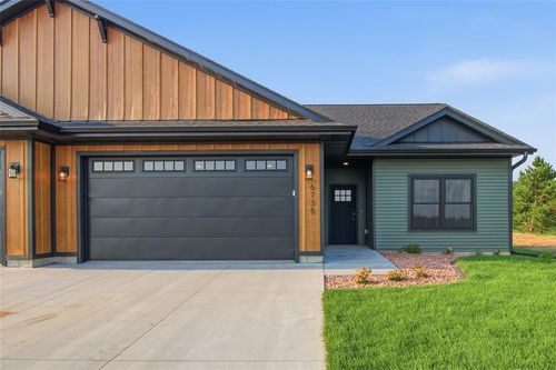 6735 Buck Tail Drive, Altoona, WI, 54720 | Card Image