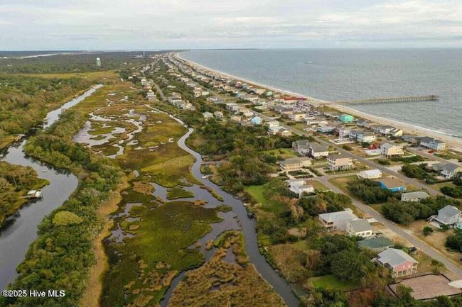 115 Ne 7 Th St, House other with 3 bedrooms, 2 bathrooms and null parking in Oak Island NC | Image 51