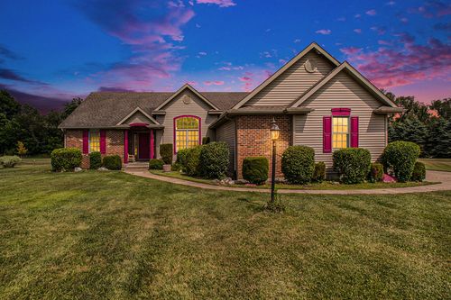 3045 Portage Prairie Trl, Niles, MI, 49120-8654 | Card Image
