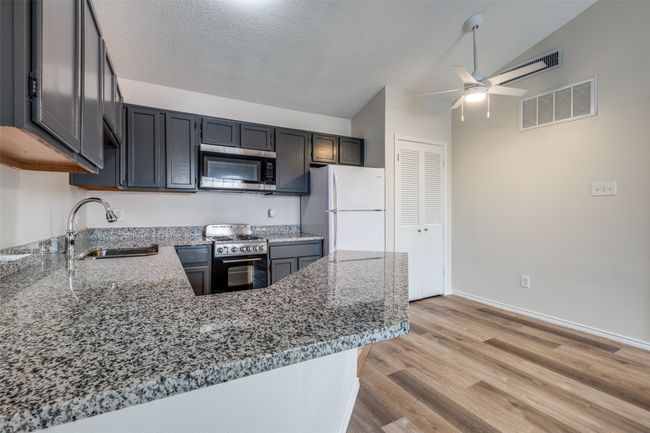 APT-424 - 6108 Abrams Rd, Condo with 1 bedrooms, 1 bathrooms and null parking in Dallas TX | Image 5