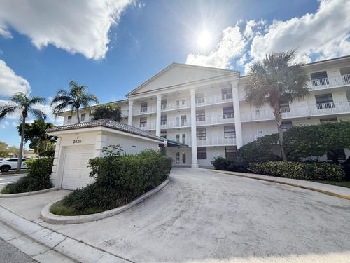 apt-305-3826 Whitehall Dr, West Palm Beach, FL, 33401-1058 | Card Image