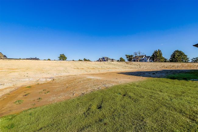 View of yard featuring a rural view | Image 33