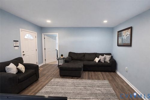 1108 Bolling St, Petersburg, VA, 23803-5723 | Card Image