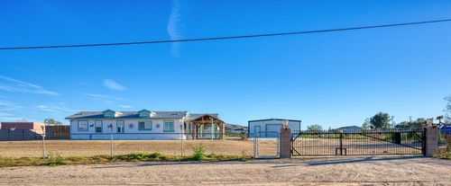 1615 W Burns Ave, Ridgecrest, CA, 93555-8748 | Card Image