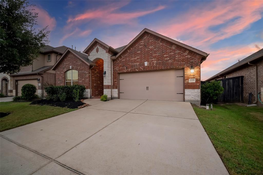 Thornapple Hills Ct, Richmond, TX 77406