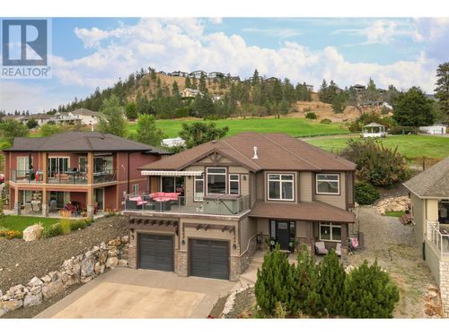 1045 Hume Ave, Kelowna, BC, V1P1P2 | Card Image