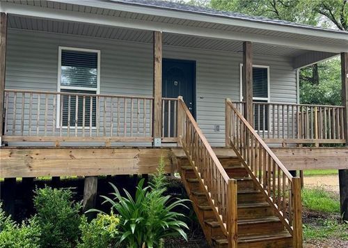 41298 Brown Rd, Ponchatoula, LA, 70454-5232 | Card Image