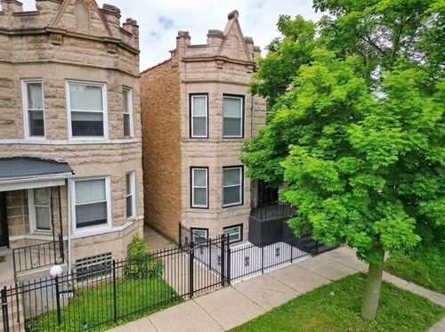g-3316 W Flournoy St, CHICAGO, IL, 60624-3716 | Card Image