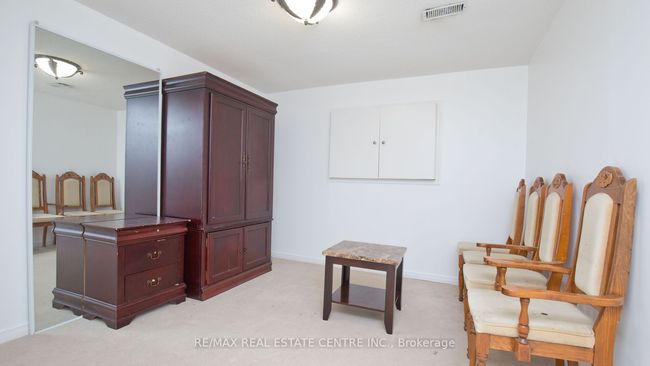 32 Pappain Cres, House other with 6 bedrooms, 3 bathrooms and 4 parking in Brampton ON | Image 31