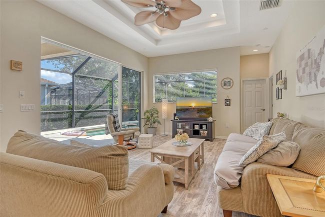 12358 Lavender Loop, House other with 4 bedrooms, 3 bathrooms and null parking in BRADENTON FL | Image 9