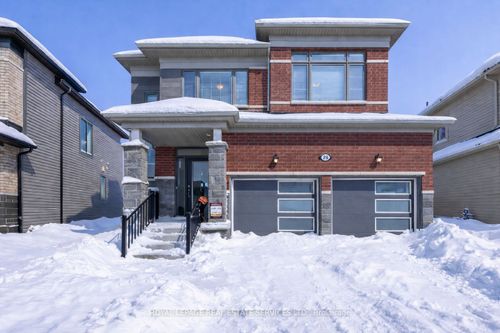 28 Union Blvd, Wasaga Beach, ON, L9Z0M5 | Card Image