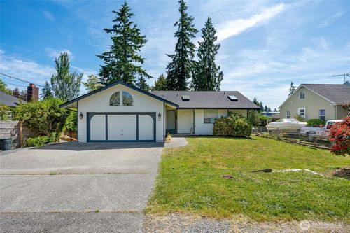 a-6015 Dexter Ave, Everett, WA, 98203-3715 | Card Image