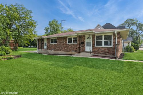 317 Park Ave, Antioch, IL, 60002-1516 | Card Image