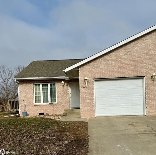 220 & 222 Manor, Iowa Falls, IA, 50126 | Card Image