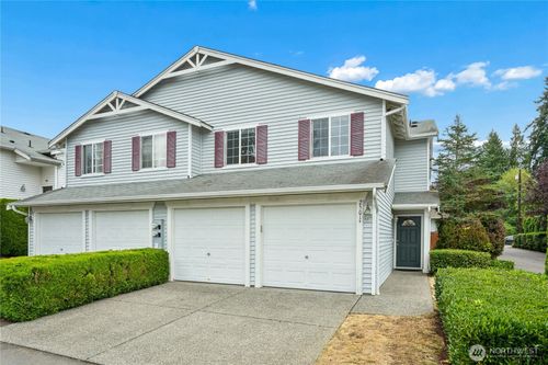 b-2501 123rd Pl Sw, Everett, WA, 98204-6113 | Card Image