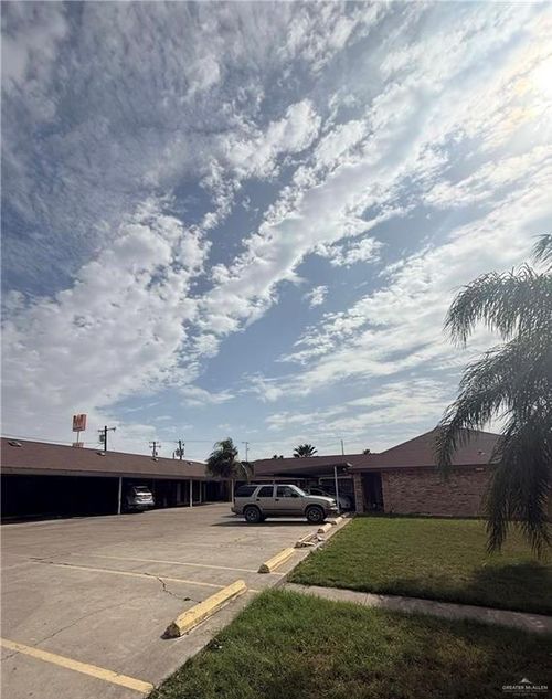 apt-8-120-118-120 Gastel Cir, Edinburg, TX, 78539-3933 | Card Image