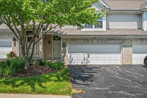 1058 Danbury Dr, Cary, IL, 60013-1841 | Card Image