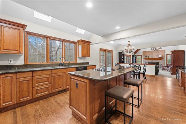 764 Old Westbury Rd, House other with 5 bedrooms, 3 bathrooms and 3 parking in Crystal Lake IL | Image 17