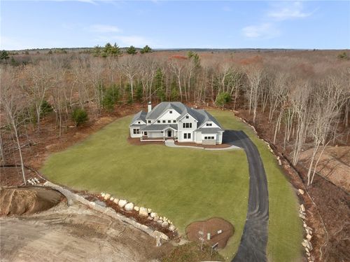 105 Princess Pine Dr, East Greenwich, RI, 02818 | Card Image