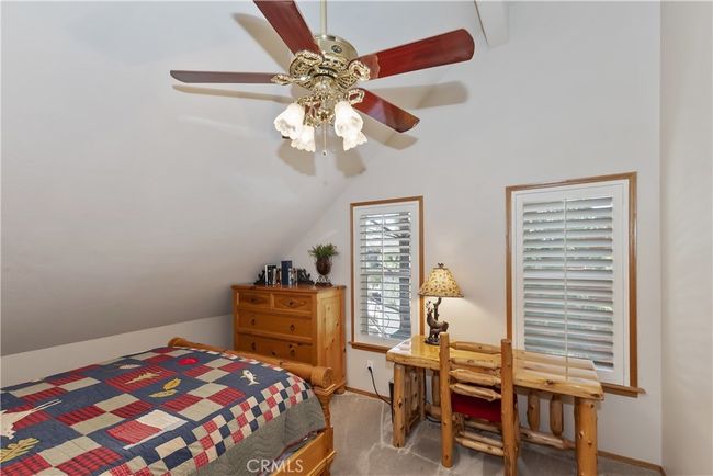 375 Meadow Cir N, House other with 4 bedrooms, 3 bathrooms and 2 parking in Big Bear Lake CA | Image 42